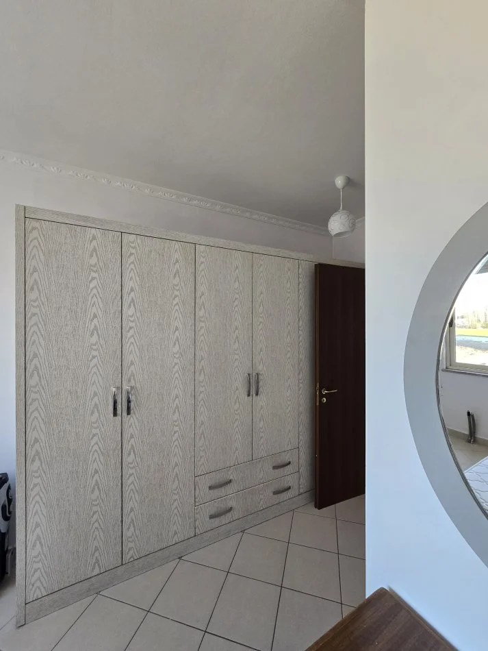 Tirane, jepet me qera apartament 2+1 Kati 3, 100 m² 600 € (Rruga Jordan Misja prane Gener 2)