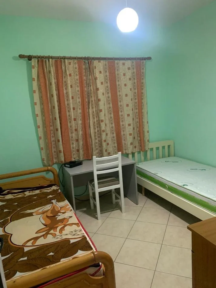 Tirane, jepet me qera apartament 2+1+Ballkon Kati 2, 80 m² 430 € (Don Bosko)