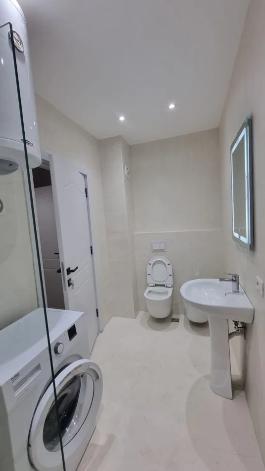 Tirane, shes apartament 1+1+Ballkon Kati 7, 120 m² 230.000 € (Don Bosko)