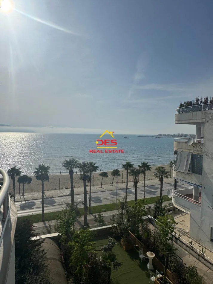Vlore, jepet me qera apartament 1+1+Ballkon Kati 6, 75 m² 500 € (Rruga Murat Tërbaçi)