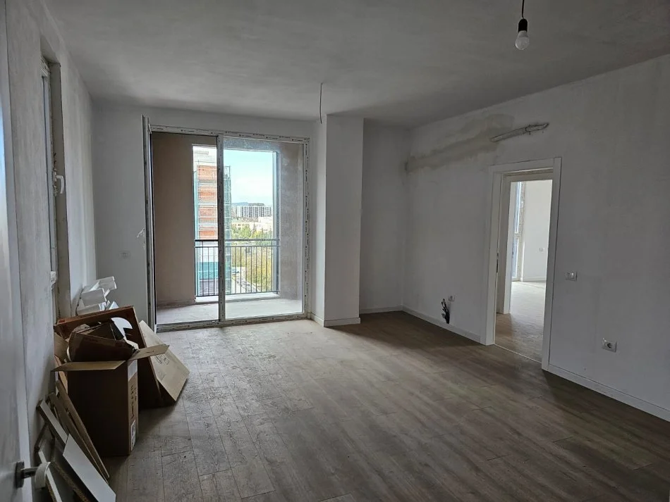 Tirane, jepet me qera apartament 2+1+Aneks+Ballkon , 110 m² 500 € (Fusha Aviacionit)