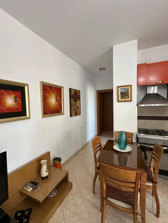 Tirane, jepet me qera apartament 1+1 Kati 8, 75 m² 550 € (Kompleksi Don Bosko)