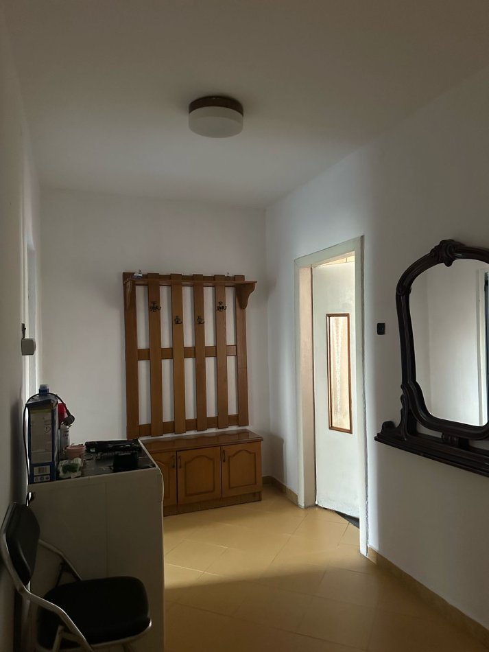 Tirane, jepet me qera apartament 1+1+Aneks+Ballkon Kati 4, 70 m² 380 € (Rruga Ali Demi, Tirane)
