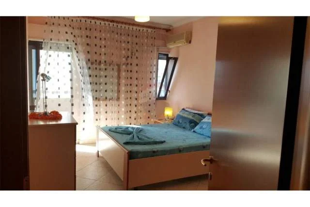 Tirane, jepet me qera apartament 1+1+BLK Kati 9, 65 m² 500 Euro (Rruga lidhja e Prizrenit)
