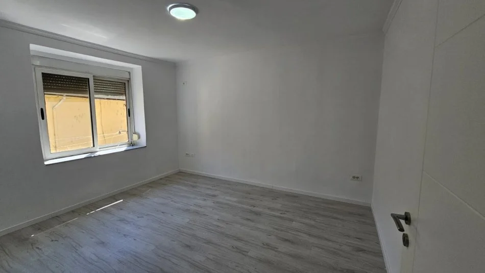 Tirane, shitet apartament 2+1 Kati 3, 64 m² 146.000 € (Shkolla Harry Fultz)