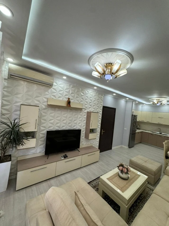 Tirane, jap me qera apartament 2+1 Kati 6, 95 m² 550 € (Astir)