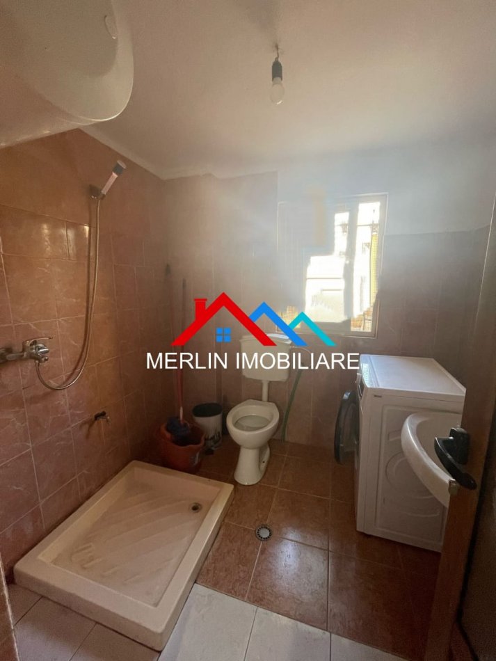 Tirane, jepet me qera apartament 1+1 Kati 1, 35 m² 250 € (RRUGA EGNATIA)