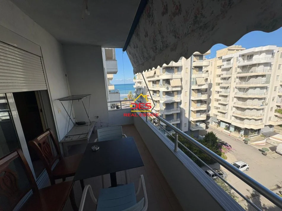 Vlore, jepet me qera apartament 1+1+Ballkon Kati 6, 70 m² 350 € (Rruga Rushit Gurishova)