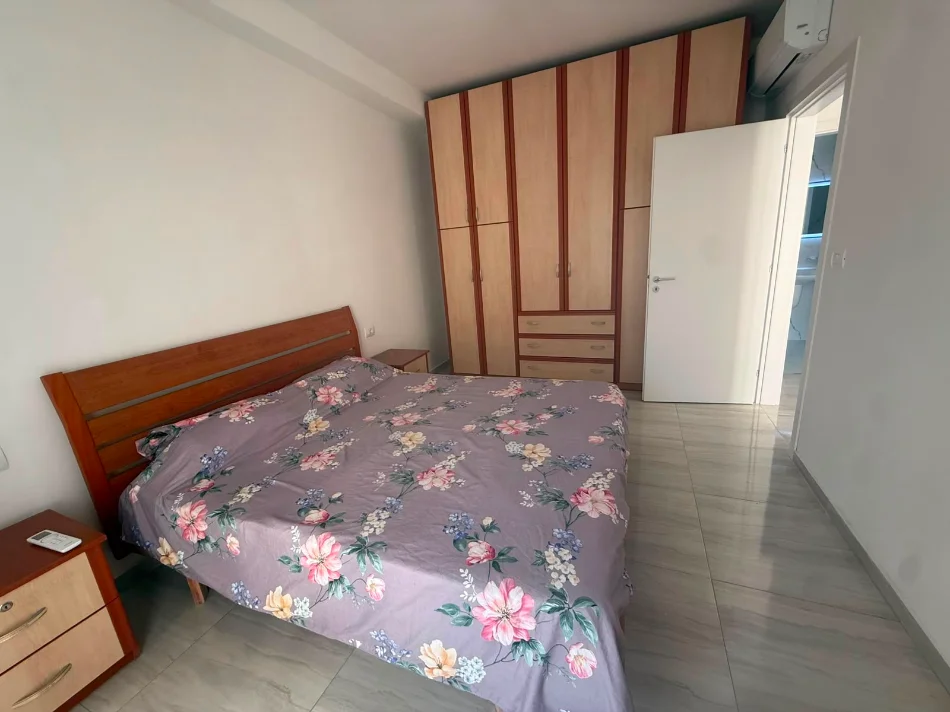 Tirane, jepet me qera apartament 1+1 Kati 2, 70 m² 640 € (Zogu i Zi)