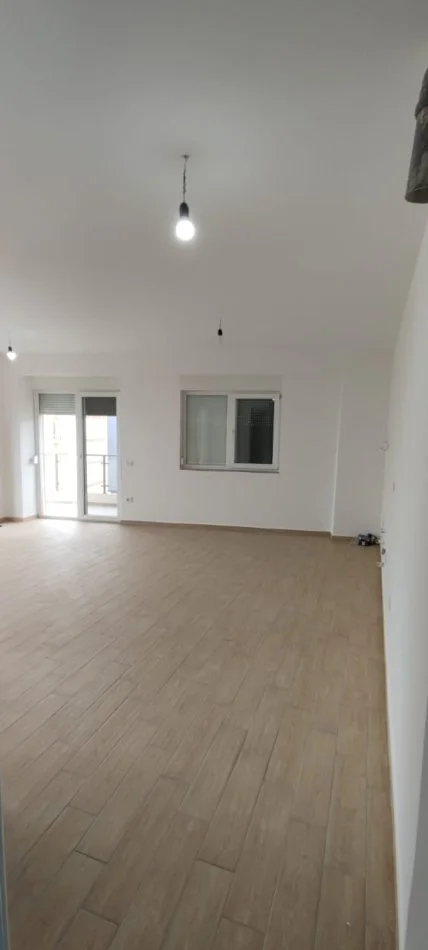 Gjiri Lalezit | Hamallaj, shitet apartament 1+1 Kati 4, 71 m² 113.000 € 