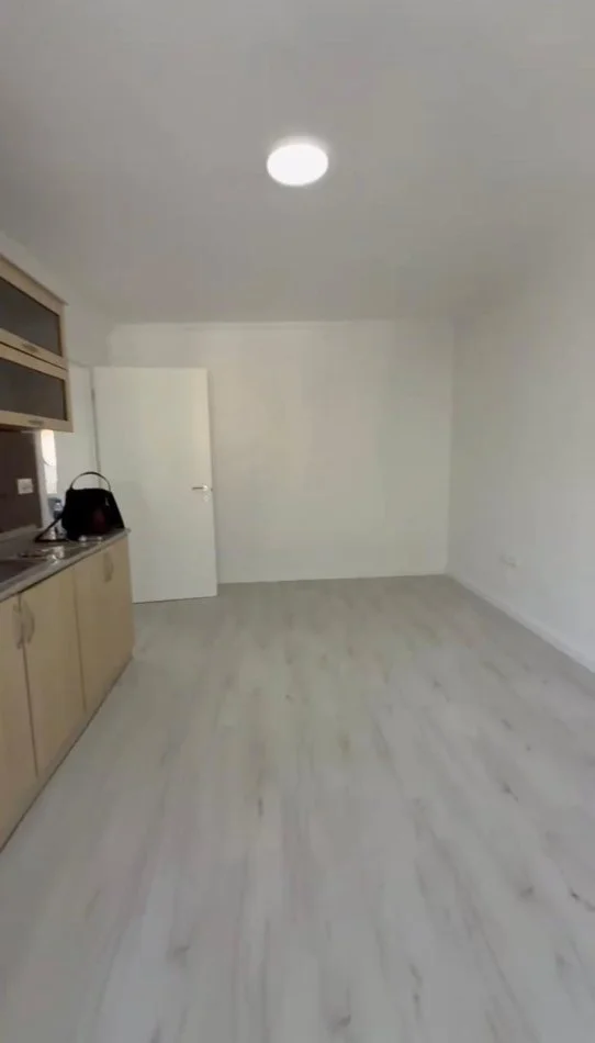 Tirane, shitet apartament 2+1+Ballkon Kati 2, 120 m² 146.000 € (RRUGA ASIM VOKSHI)