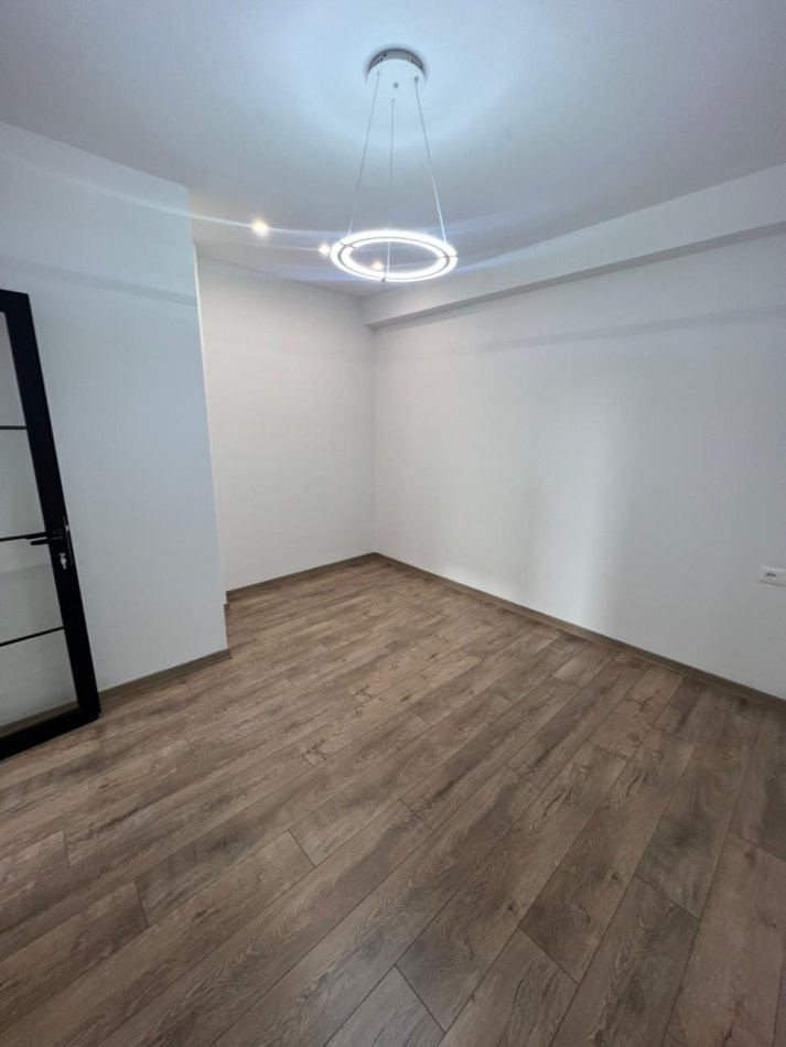 Tirane, shes apartament Kati 4, 77 m² (Rruga e Elbasanit)