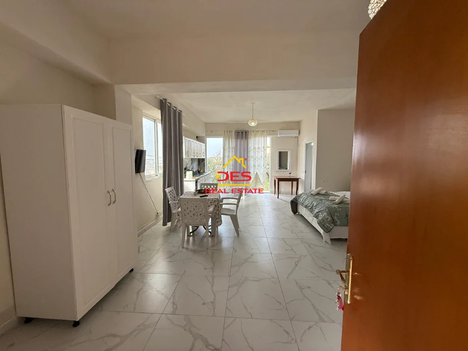 Vlore, jepet me qera apartament Kati 0, 45 m² 250 € (Rruga Dhimitër Konomi)