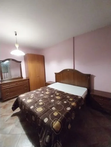 Tirane, jepet me qera apartament 1+1 Kati 3, 70 m² 500 € 