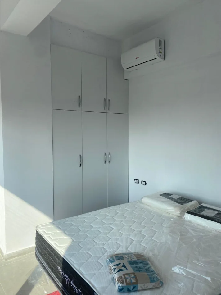 Tirane, jepet me qera apartament 2+1 Kati 3, 70 m² 500 € (Farke)