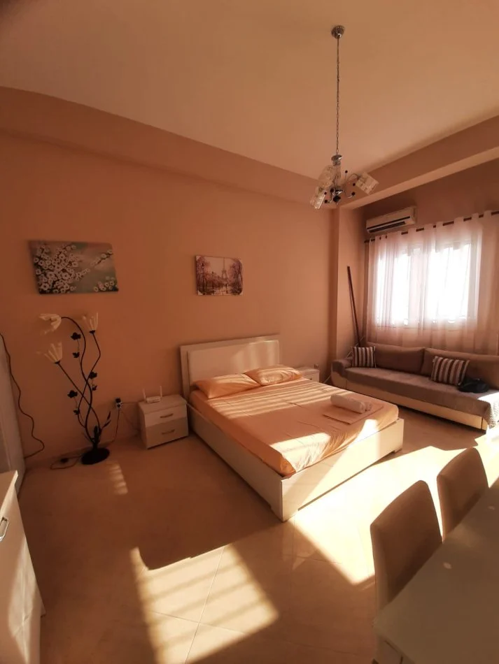 Vlore, jepet me qera garsonier 1+1 Kati 0, 45 m² 250 € (Lungomare, pas Big Market) rv46885