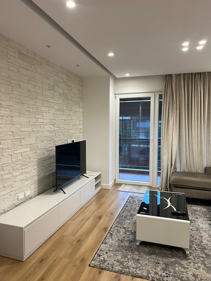 Tirane, jepet me qera apartament 2+1 Kati 6, 100 m² 950 € 