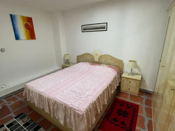 Tirane, jepet me qera 1+1 Kati 0, 40 m² 400 € (Vaso Pasha)