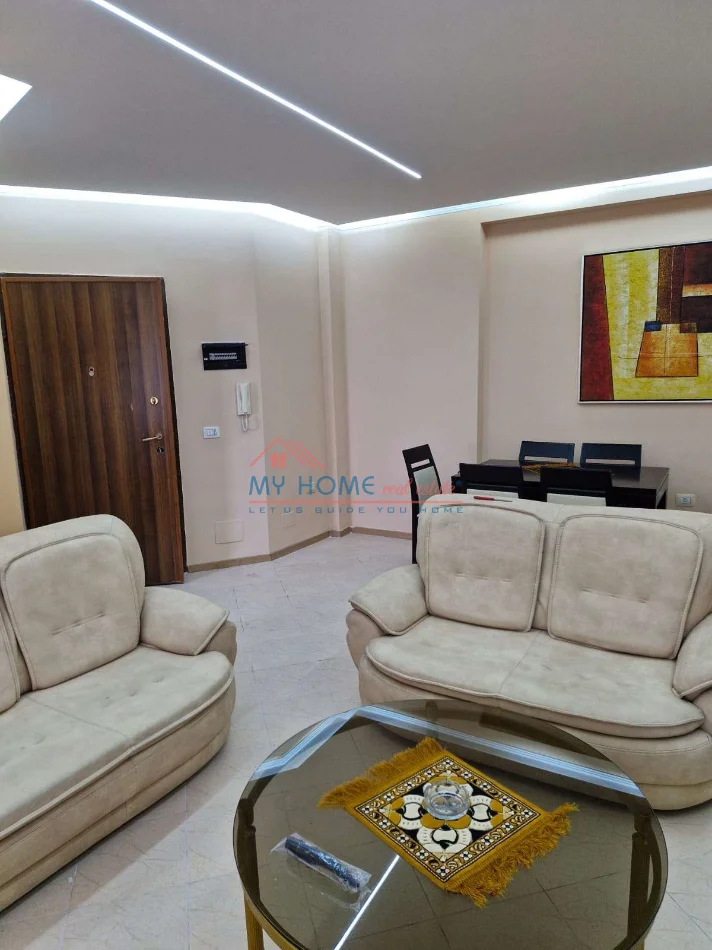 Tirane, jepet me qera apartament 2+1+Ballkon Kati 5, 106 m² 750 € (Rruga e Kosovareve)