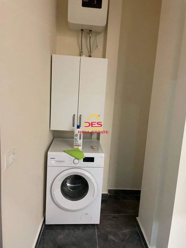 Vlore, jepet me qera apartament 1+1 Kati 0, 65 m² 300 € (Rruga Shyqyri Ali Merka)