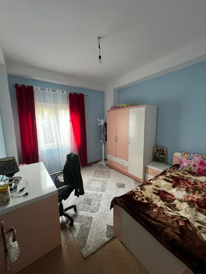 Tirane, jepet me qera apartament 3+1+Ballkon Kati 1, 100 m² 800 € (KOdra e Diellit)