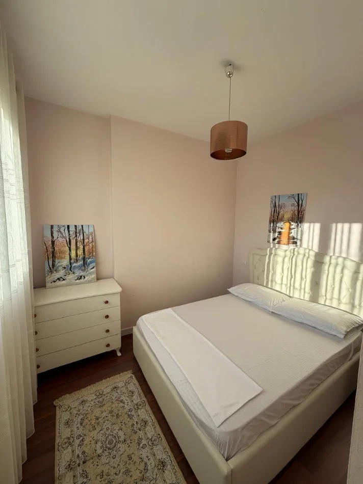 Durres, jepet me qera apartament 2+1 , 68 m² 700 € 