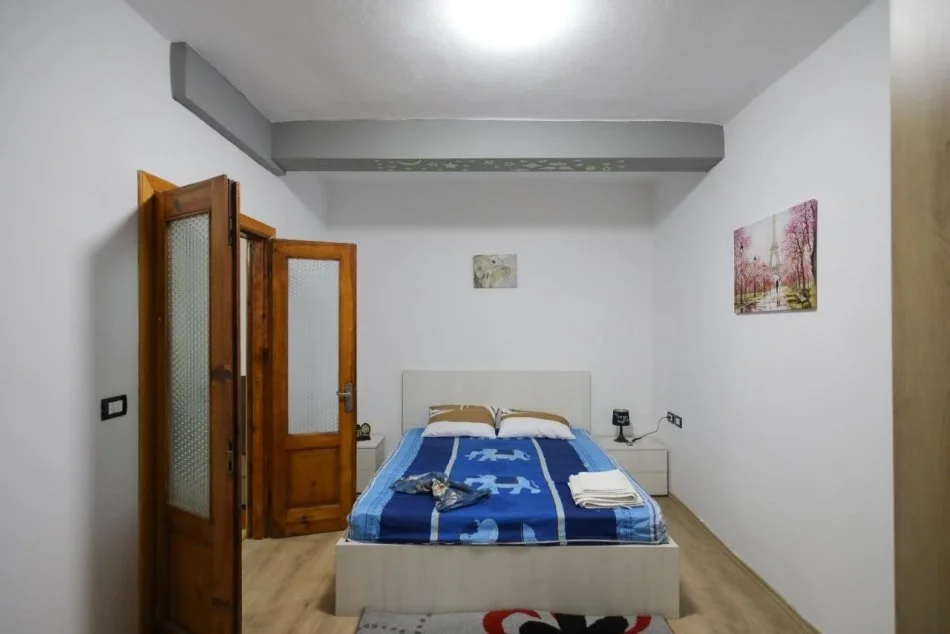 Durres, jepet me qera apartament 1+1 Kati 0, 50 m² 250 € 