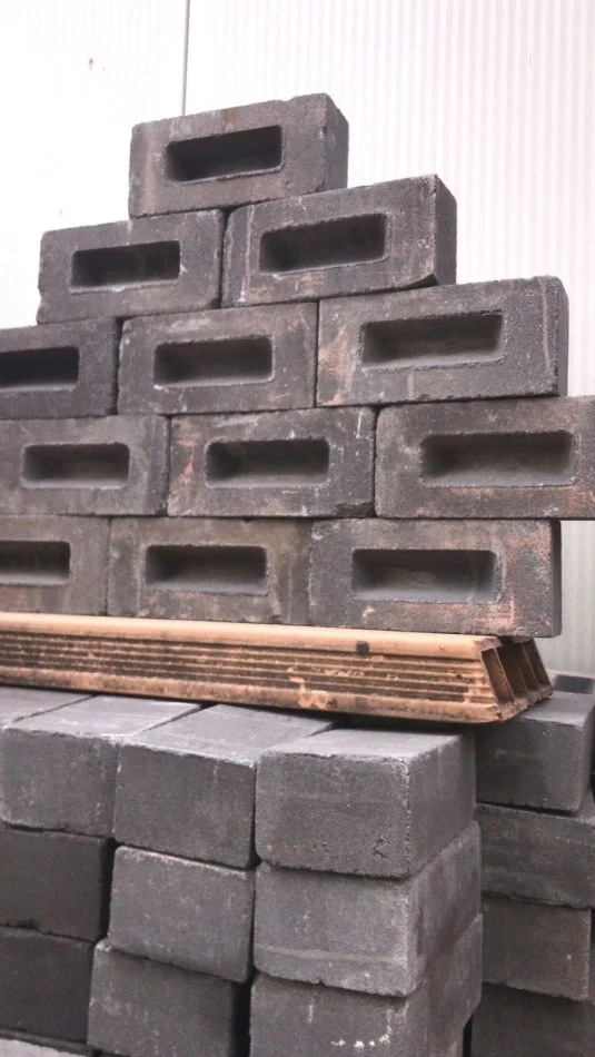 Tirane, shes Tulla shamat, oxhaqe, furra, Tulla xhami etj.. 10 €