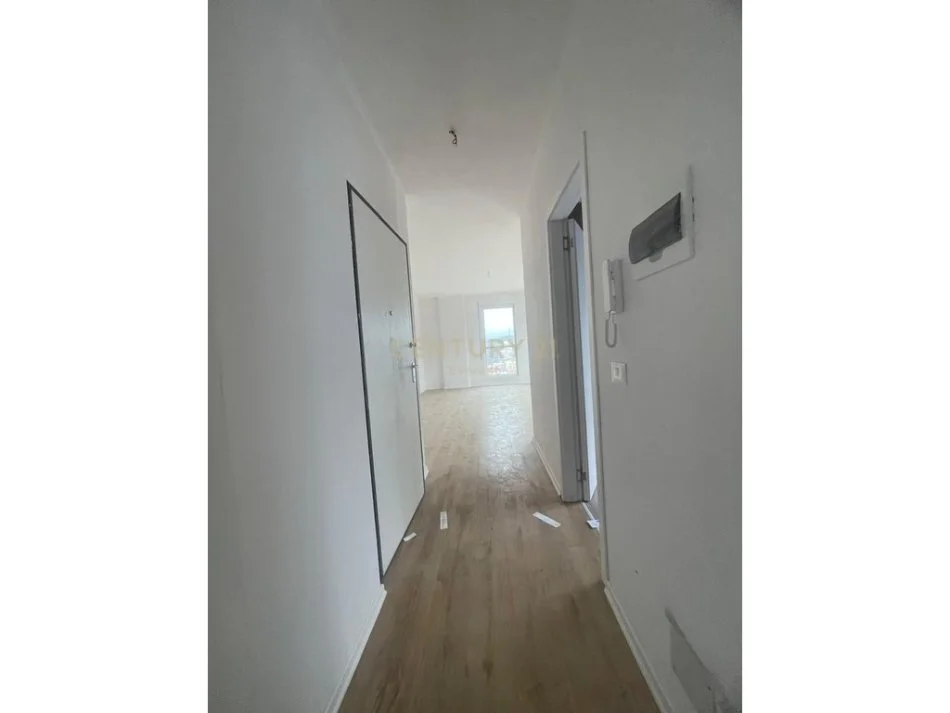 Tirane, shitet apartament 1+1+Ballkon Kati 8, 92 m² 153.000 € (DON BOSKO)