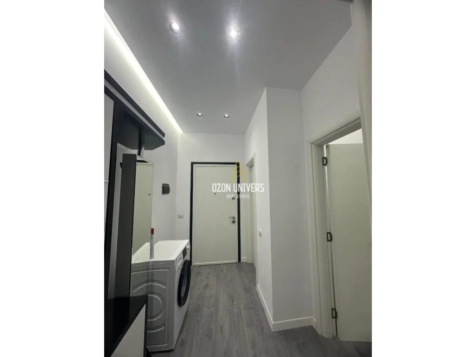 Tirane, jepet me qera apartament 1+1+Ballkon Kati 2, 70 m² 700 € (Stadiumi Air Albania)