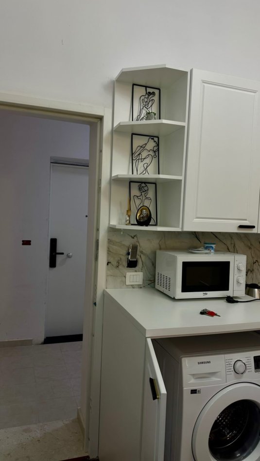Durres, jepet me qera apartament 1+1 Kati 5, 600 € (Vollga, Durres)