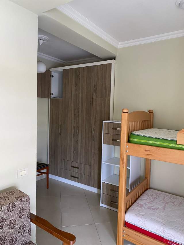 Tirane, jepet me qera apartament 1+1 Kati 5, 40 m² 300 Euro (Fakulteti mjeksis)