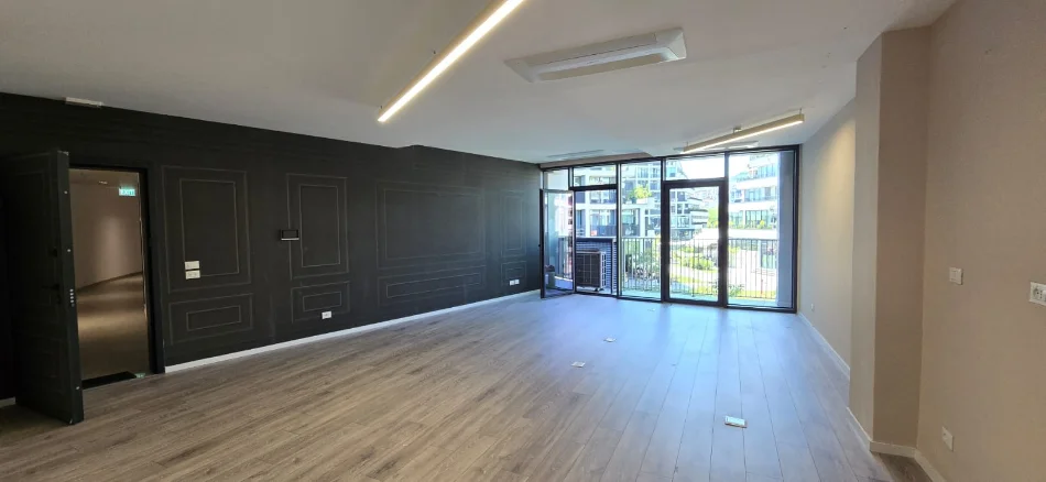 Tirane, jepet me qera apartament 1+1 Kati 1, 115 m² 1.500 € (Lake View Residence)