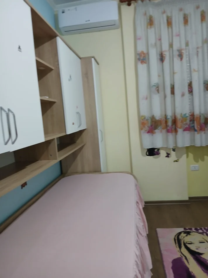 Tirane, jepet me qera apartament 2+1 Kati 2, 80 m² 400 € (Fresku)