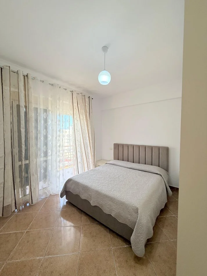 Vlore, jepet me qera apartament 1+1+Ballkon , 60m² 500 € (Lungomare Vlore)