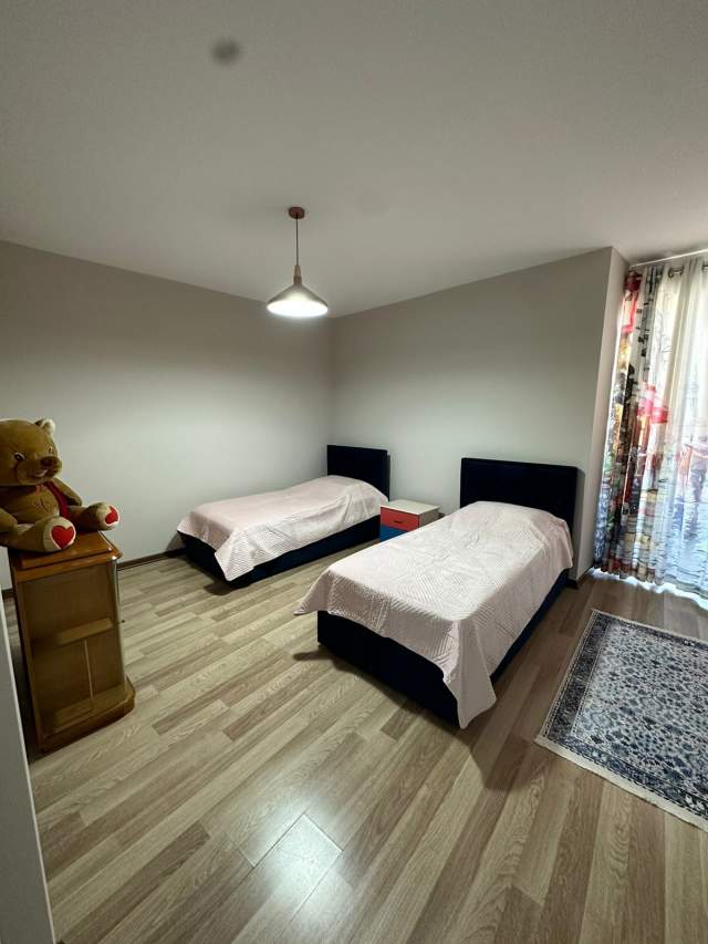Tirane, jepet me qera apartament 2+1+A+BLK Kati 5, 100 m² 700 Euro (Selvia)