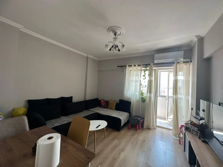 Tirane, shitet apartament 1+1+Ballkon Kati 10, 68 m² 126.000 € (Don Bosko)