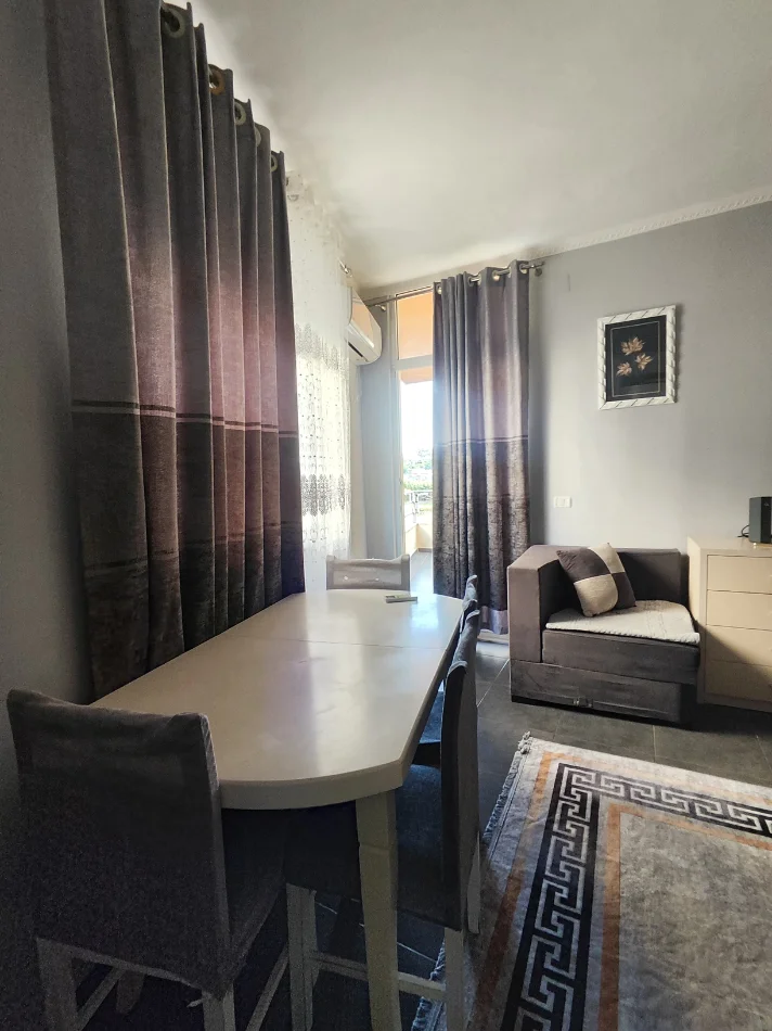 Tirane, jepet me qera nga Pronari, pa-komision apartament 1+1+Aneks+Ballkon Kati 3, 77 m² 470 € (Rruga Sokrat Miho)