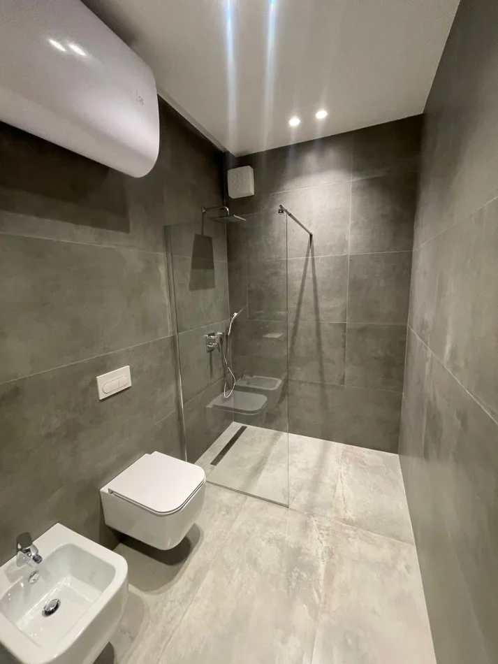 Tirane, shitet apartament 3+1+Aneks+Ballkon Kati 5, 150 m² (Rruga e Kosovareve)