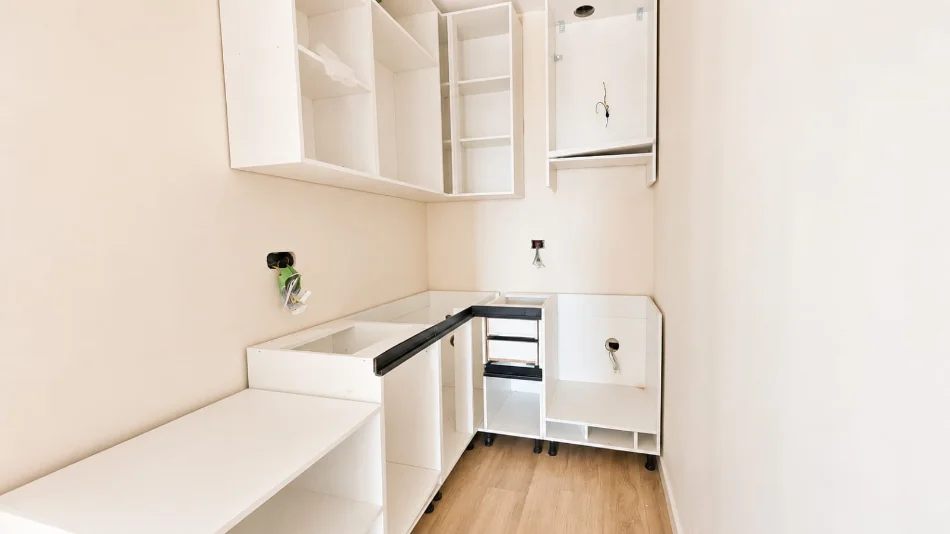 Tirane, shitet apartament 1+1+Ballkon Kati 9, 45 m² 130.000 € (21 Dhjetori)