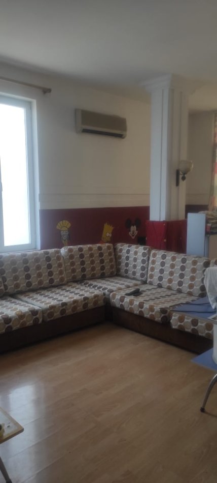 Tirane, jepet me qera Vile 3+1 Kati 4, 400 m² 2.000 € (RRUGA DINE HOXHA)