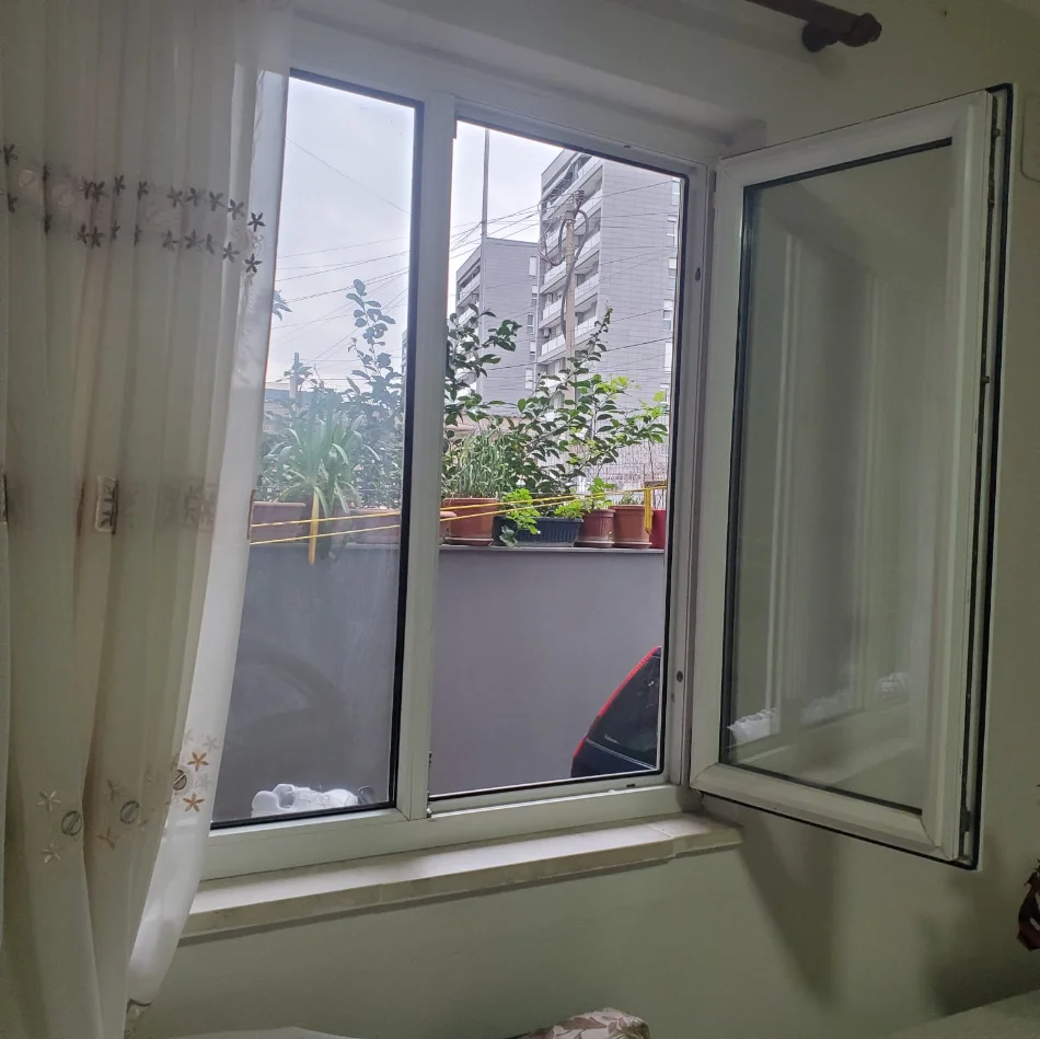 Tirane, jepet me qera garsonier Kati 1, 30 m² 280 € (Prane Fiori Di Bosko)