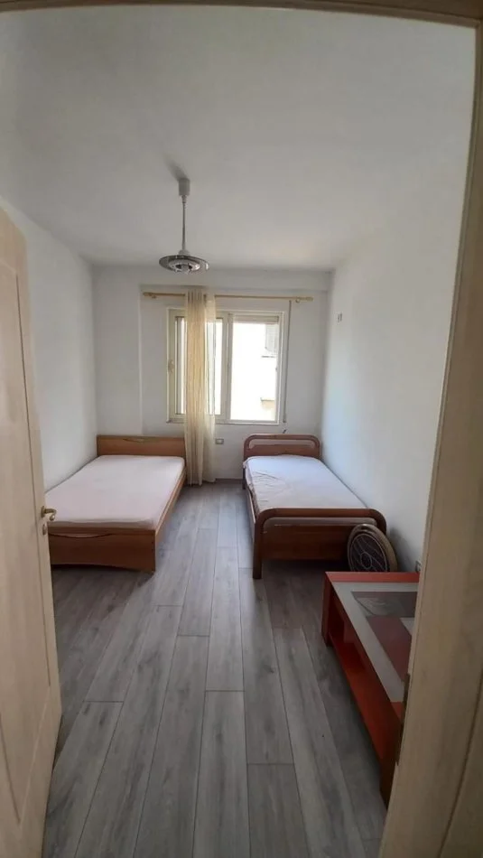 Tirane, shitet apartament 2+1 Kati 3, 96 m² 205.000 € (Liqeni i Thate)