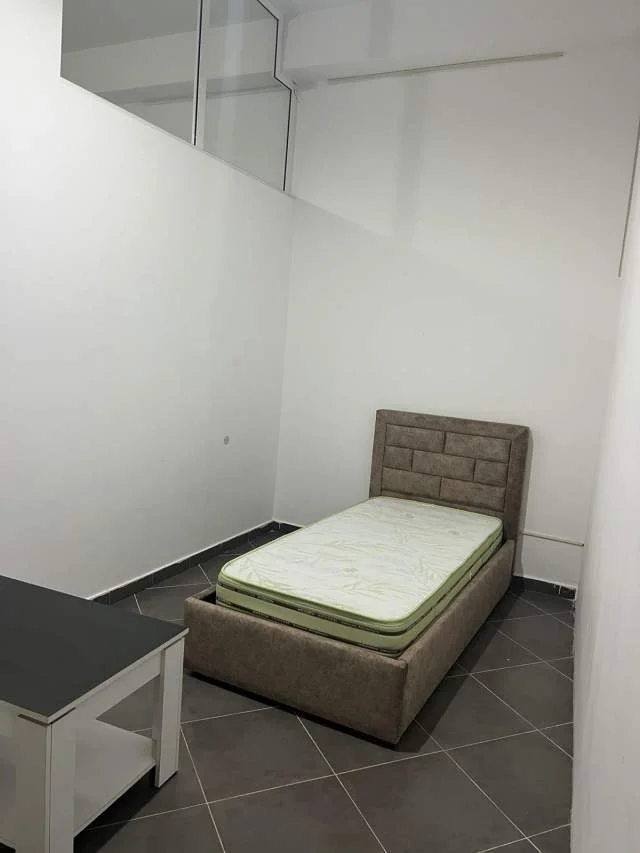 Tirane, jepet me qera apartament 2+1 Kati 0, 75 m² 30.000 Leke (Rruga Teodor Keko)