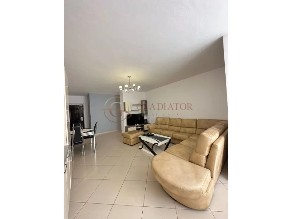 Durres, jepet me qera apartament 2+1 Kati 3, 117 m² 451 € 