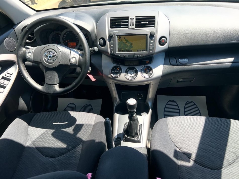TOYOTA RAV4 - 2.2 NAFTE 👉 2008 👈 kambio MANUALE 6.700 €