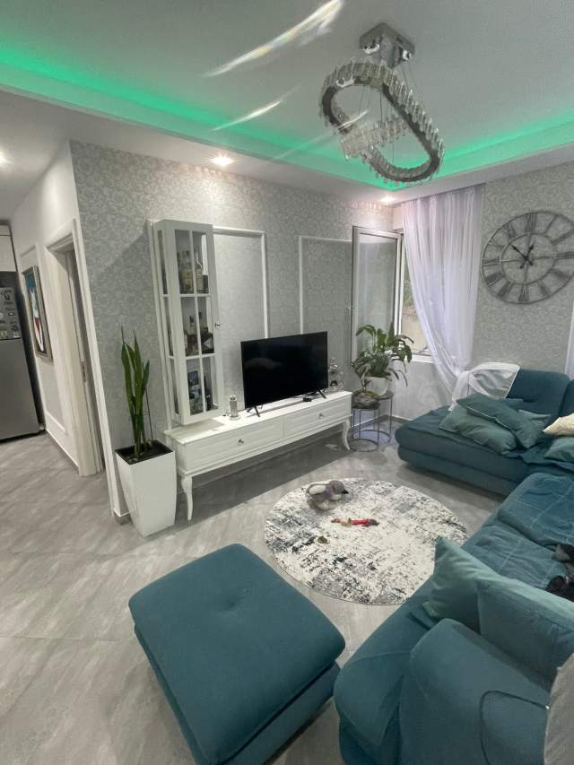 Durres, shitet apartament 3+1 Kati 3, 100 m² 140.000 Euro (Lagjja 1 vollga durres)