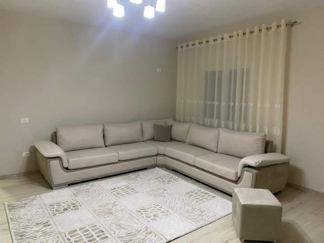 Tirane, jepet me qera apartament 2+1 Kati 5, 90 m² 550 Euro