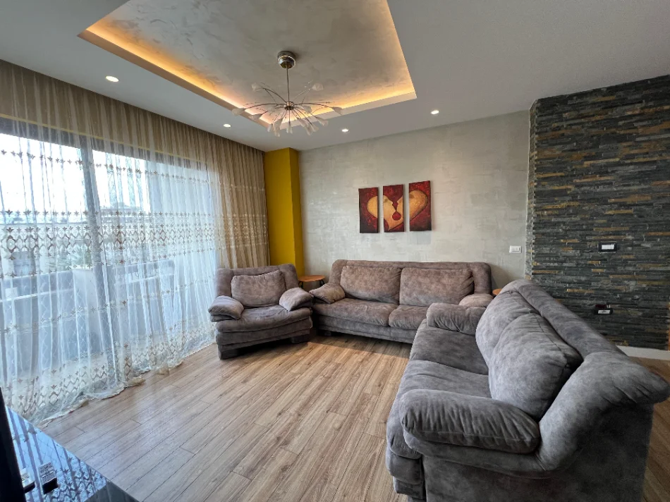 Tirane, shitet apartament 3+1+Ballkon Kati 10, 133 m² 355.000 € (Rruga e kosovarve)