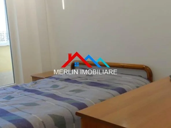 Tirane, jepet me qera apartament 1+1+Ballkon Kati 9, 77 m² 517 € (RRUGA FERIT XHAJKO,ISH-UZINA DINAMO)